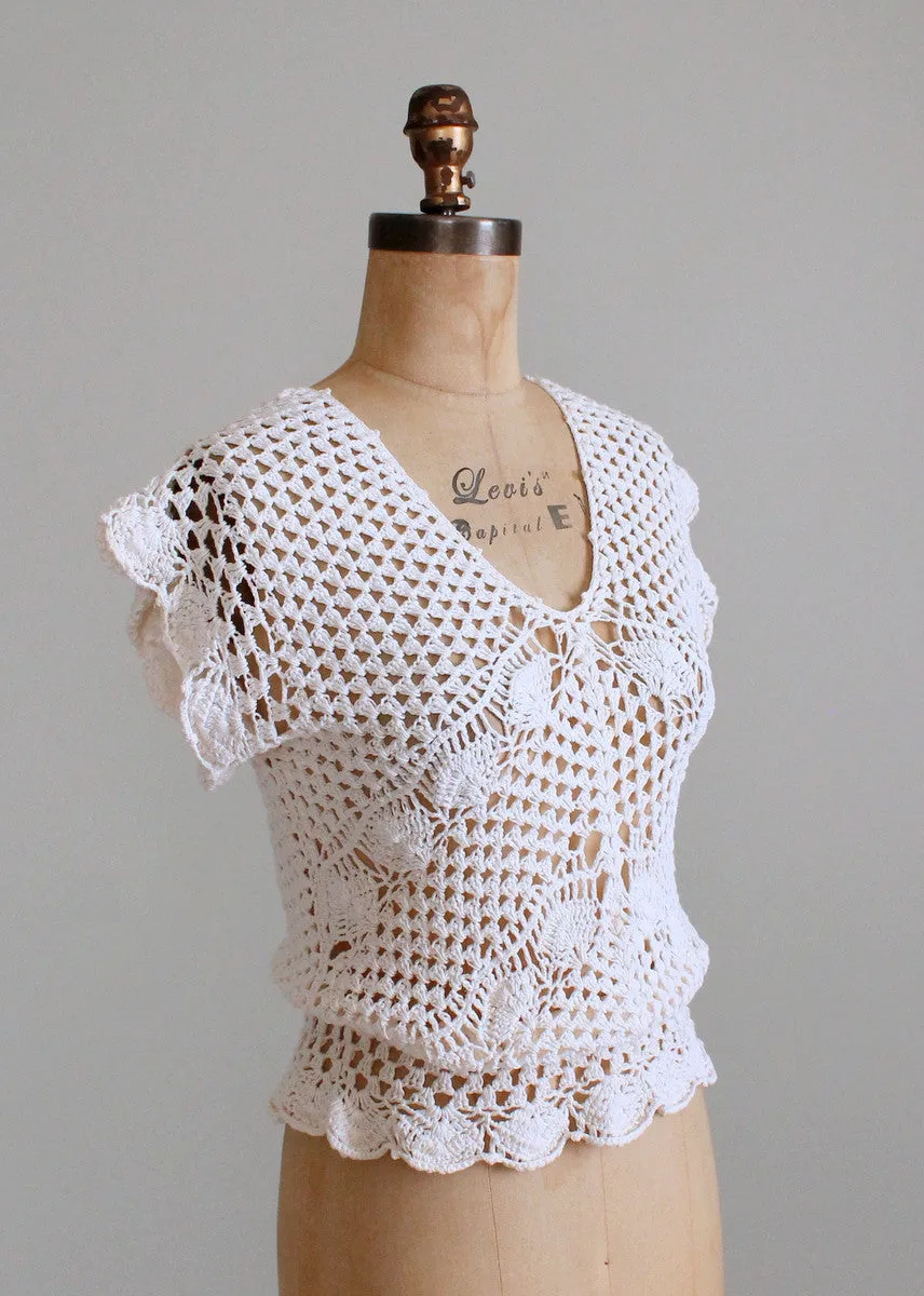 Vintage 1970s Scallop Hem Crochet Top